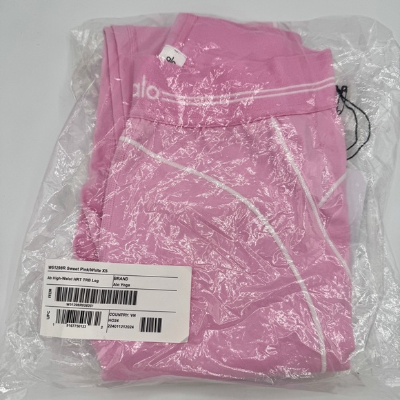 NWT Alo Airbrush High-Wasted Heart Throb Legging in Sweet Pink Yoga Brand new - Picture 7 of 16